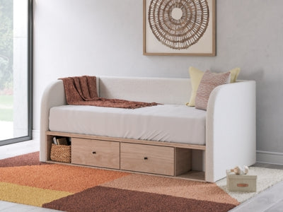 Arloster Upholstered Bed - US Furniture & Mattress (Waterbury,CT)*