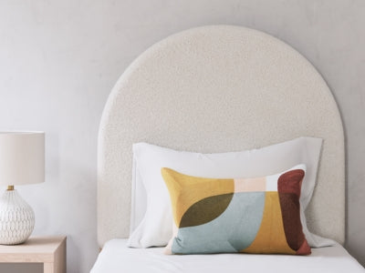 Arloster Upholstered Bed - US Furniture & Mattress (Waterbury,CT)*