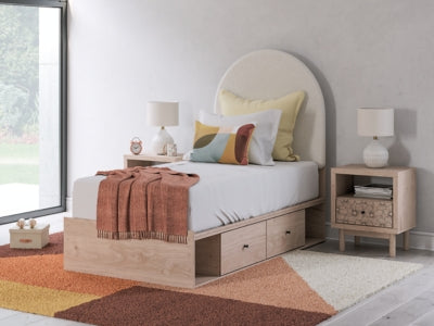 Arloster Upholstered Bed - US Furniture & Mattress (Waterbury,CT)*
