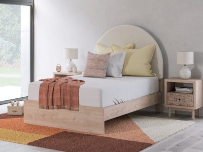 Arloster Upholstered Bed - US Furniture & Mattress (Waterbury,CT)*