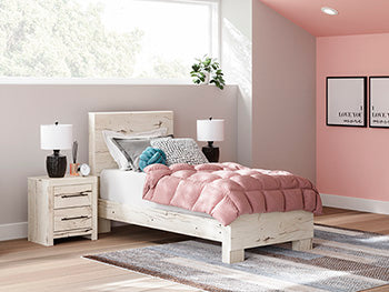 Lawroy Bed - US Furniture & Mattress (Waterbury,CT)*