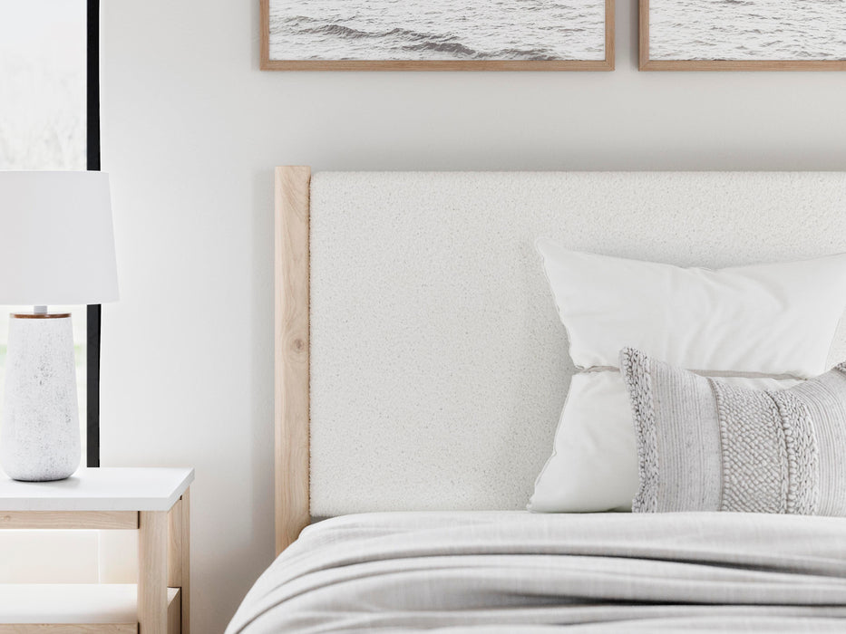 Cadmori Upholstered Bed - US Furniture & Mattress (Waterbury,CT)*