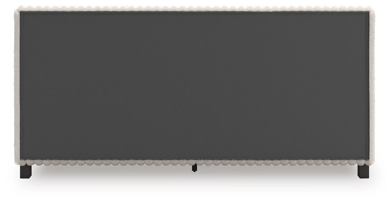 Zuraleus Bed - US Furniture & Mattress (Waterbury,CT)*