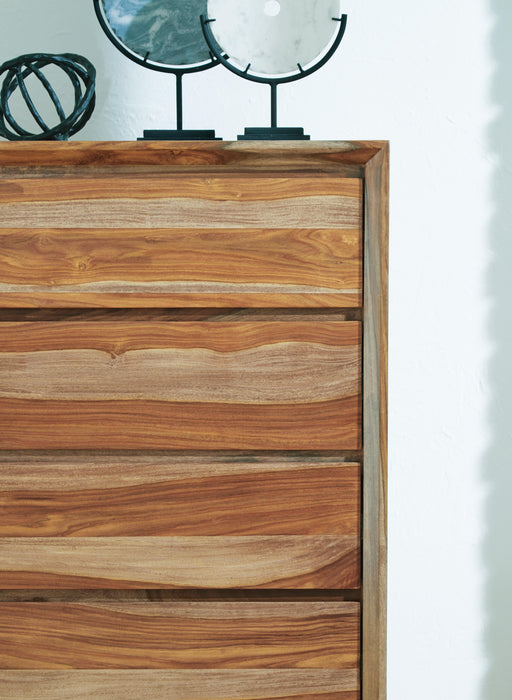 Dressonni Chest of Drawers - US Furniture & Mattress (Waterbury,CT)*