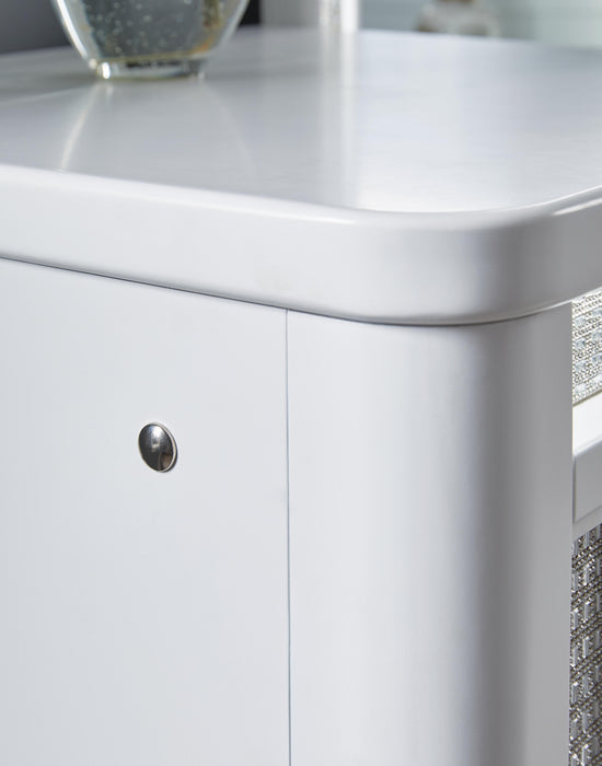 Chalanna Vanity with Mirror - US Furniture & Mattress (Waterbury,CT)*