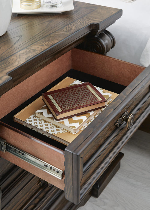 Maylee Bedroom Set - US Furniture & Mattress (Waterbury,CT)*