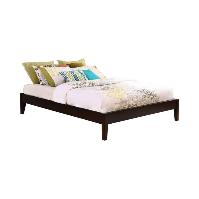 Hounslow California King, E.King, & Queen Universal Platform Bed Cappuccino - US Furniture & Mattress (Waterbury,CT)*