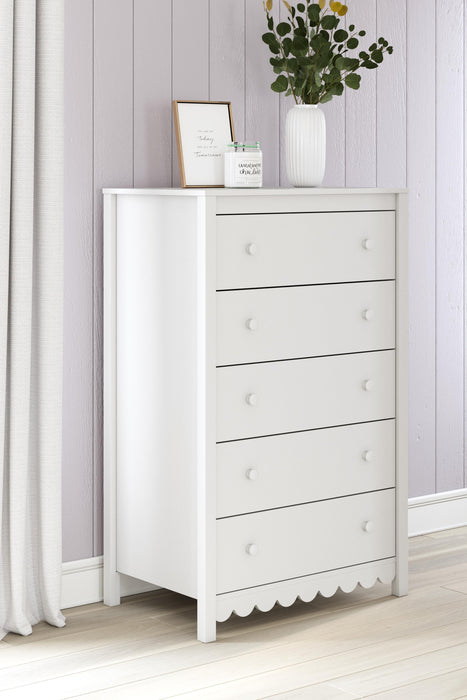 Hallityn Chest of Drawers - US Furniture & Mattress (Waterbury,CT)*