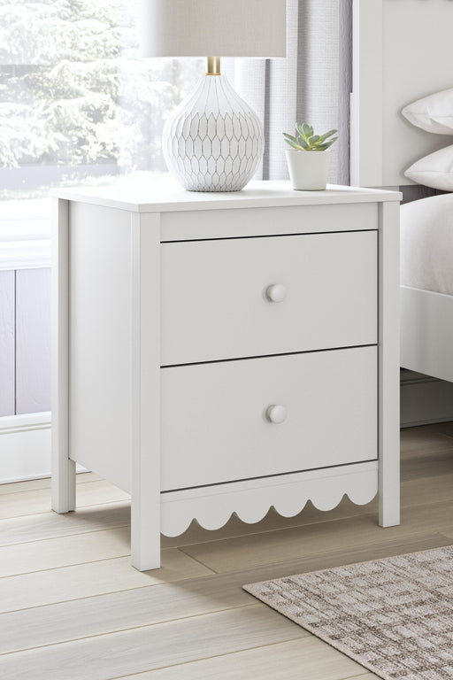 Hallityn Nightstand - US Furniture & Mattress (Waterbury,CT)*