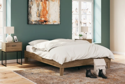 Deanlow Bed - US Furniture & Mattress (Waterbury,CT)*
