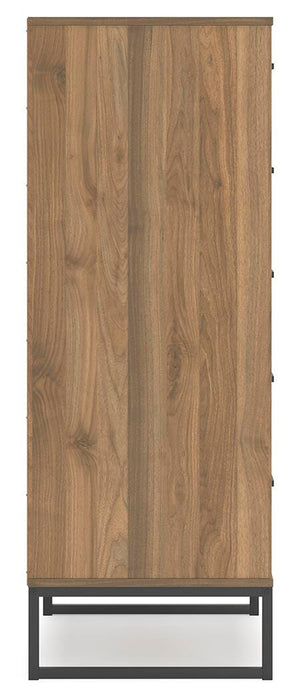 Deanlow Chest of Drawers - US Furniture & Mattress (Waterbury,CT)*