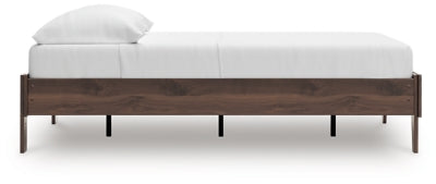 Calverson Bed - US Furniture & Mattress (Waterbury,CT)*