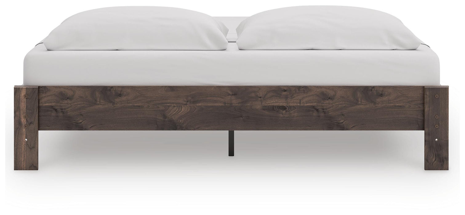 Calverson Bed - US Furniture & Mattress (Waterbury,CT)*