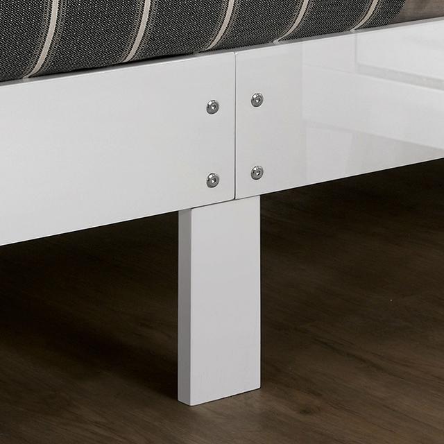 MAGDEBURG Cal.King Bed, Black & White - US Furniture & Mattress (Waterbury,CT)*