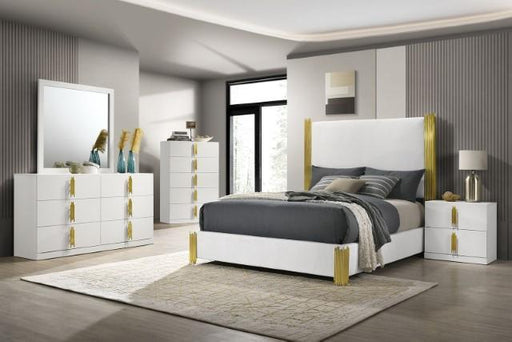 Basildon E.King & Queen Bed - US Furniture & Mattress (Waterbury,CT)*
