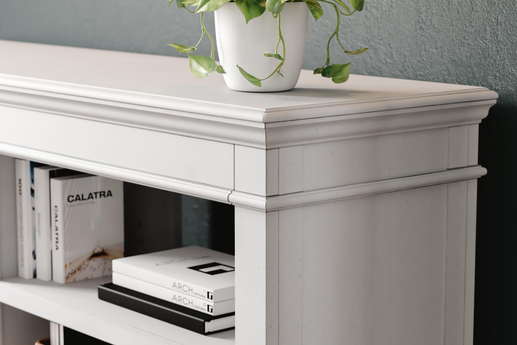 Kanwyn Credenza - US Furniture & Mattress (Waterbury,CT)*