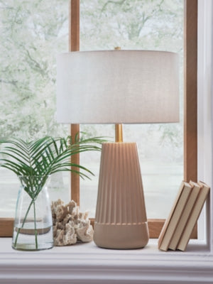 Dellner Table Lamp - US Furniture & Mattress (Waterbury,CT)*