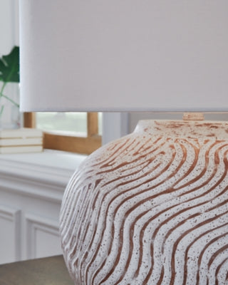 Vien Table Lamp - US Furniture & Mattress (Waterbury,CT)*
