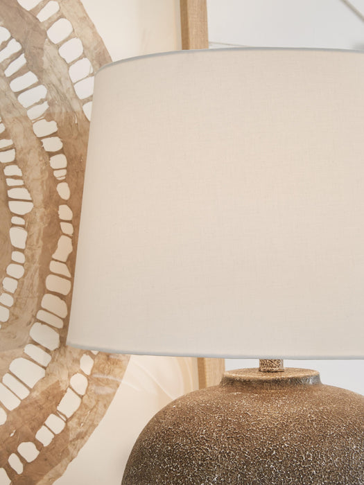 Neavesboro Lamp Set - US Furniture & Mattress (Waterbury,CT)*