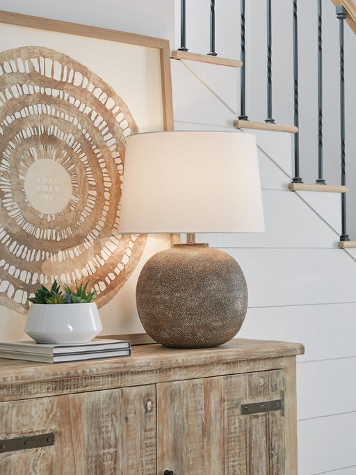 Neavesboro Lamp Set - US Furniture & Mattress (Waterbury,CT)*