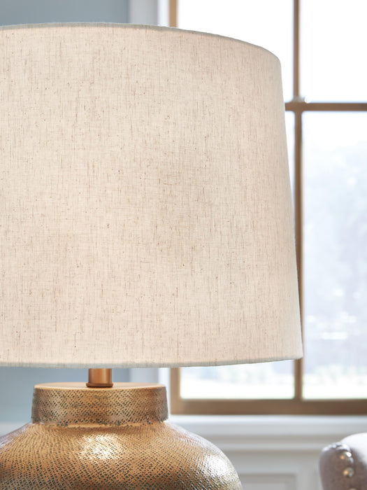 Madney Lamp Set - US Furniture & Mattress (Waterbury,CT)*