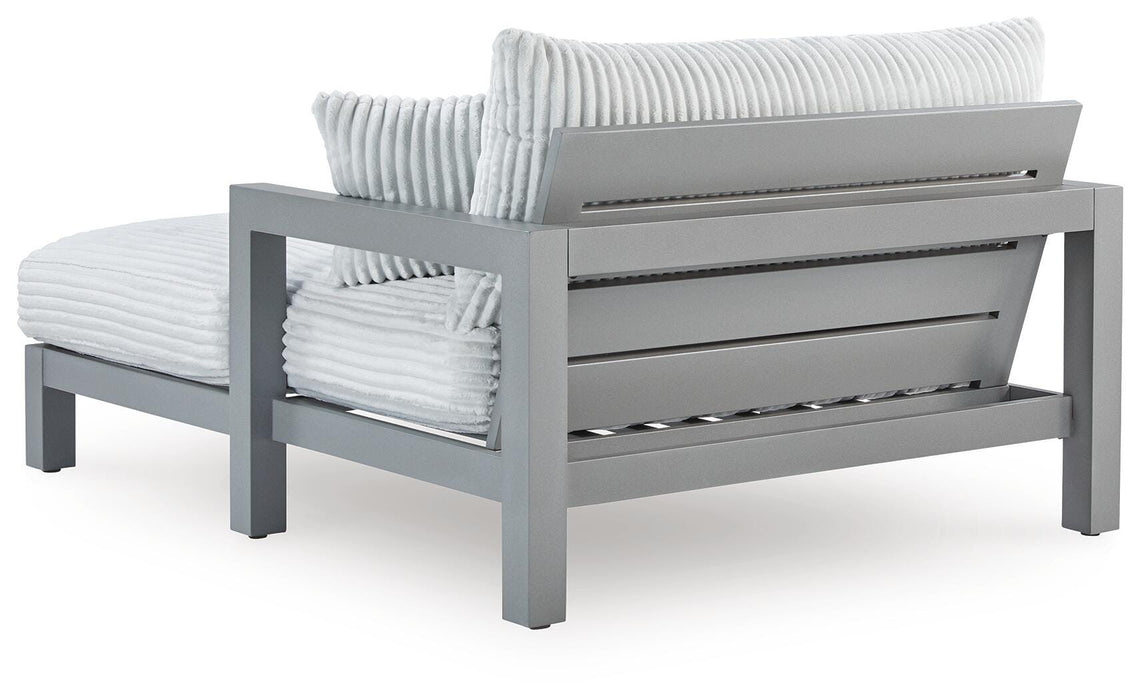 Hurley Park Outdoor Chaise Lounge with Cushion - US Furniture & Mattress (Waterbury,CT)*