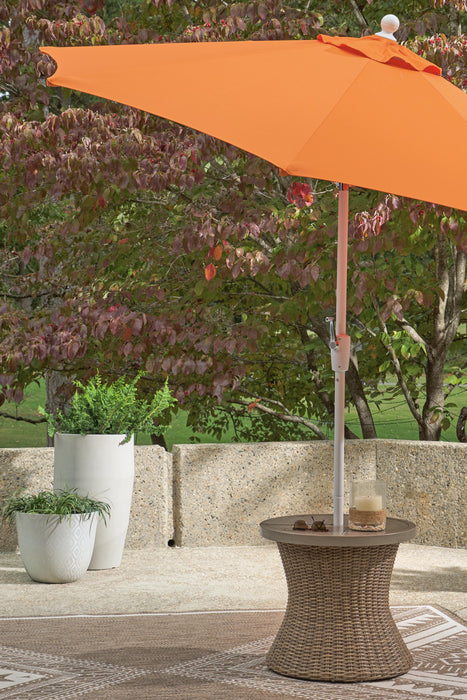 Laguna Heights Outdoor End Table - US Furniture & Mattress (Waterbury,CT)*