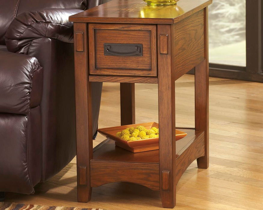 Breegin Chairside End Table - US Furniture & Mattress (Waterbury,CT)*