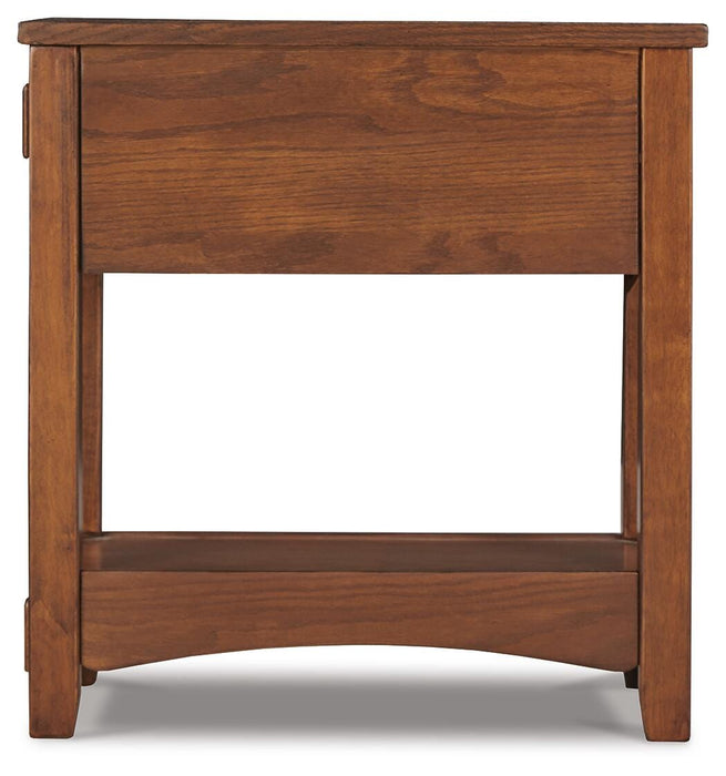 Breegin Chairside End Table - US Furniture & Mattress (Waterbury,CT)*