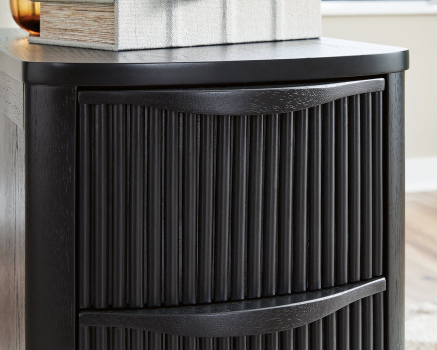 Camdill Chairside End Table - US Furniture & Mattress (Waterbury,CT)*