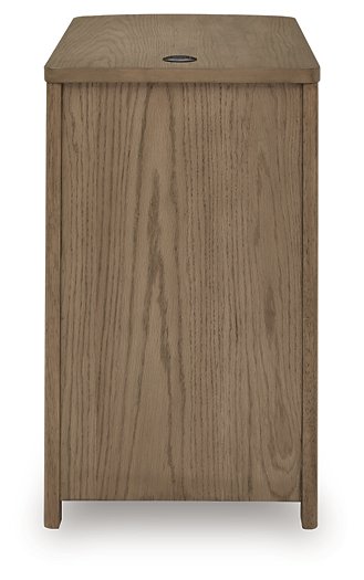 Camdill Chairside End Table - US Furniture & Mattress (Waterbury,CT)*