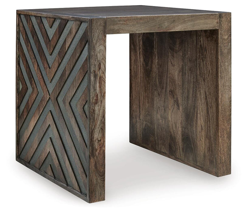 Dreggan End Table - US Furniture & Mattress (Waterbury,CT)*