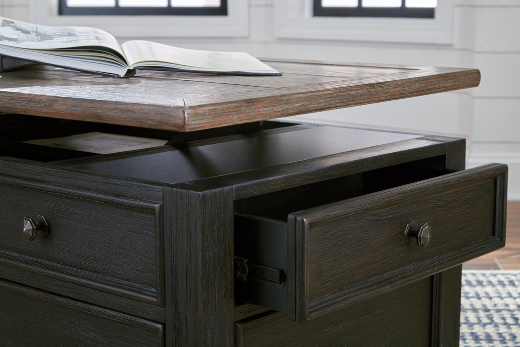Tyler Creek Occasional Table Set - US Furniture & Mattress (Waterbury,CT)*