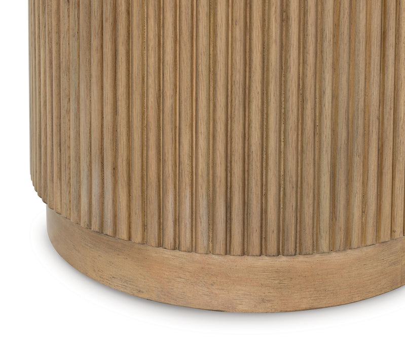 Camdill End Table - US Furniture & Mattress (Waterbury,CT)*