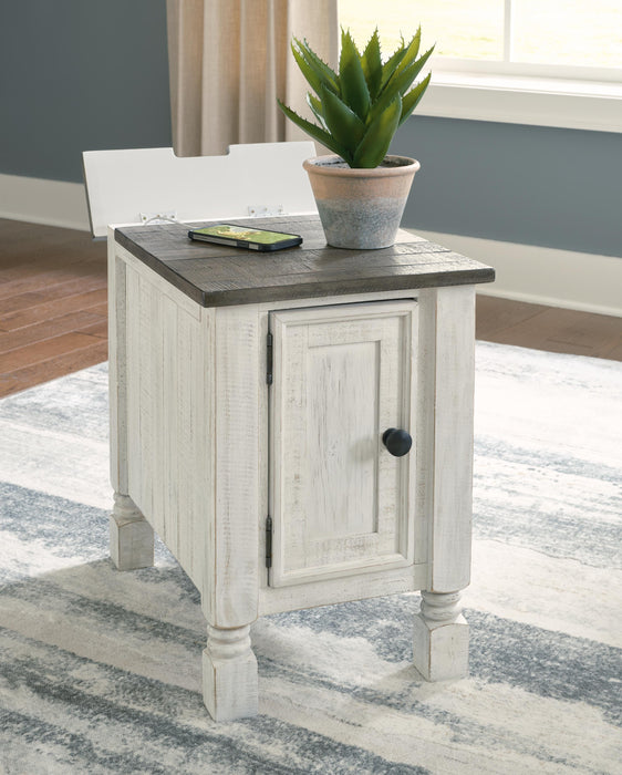 Havalance Chairside End Table - US Furniture & Mattress (Waterbury,CT)*